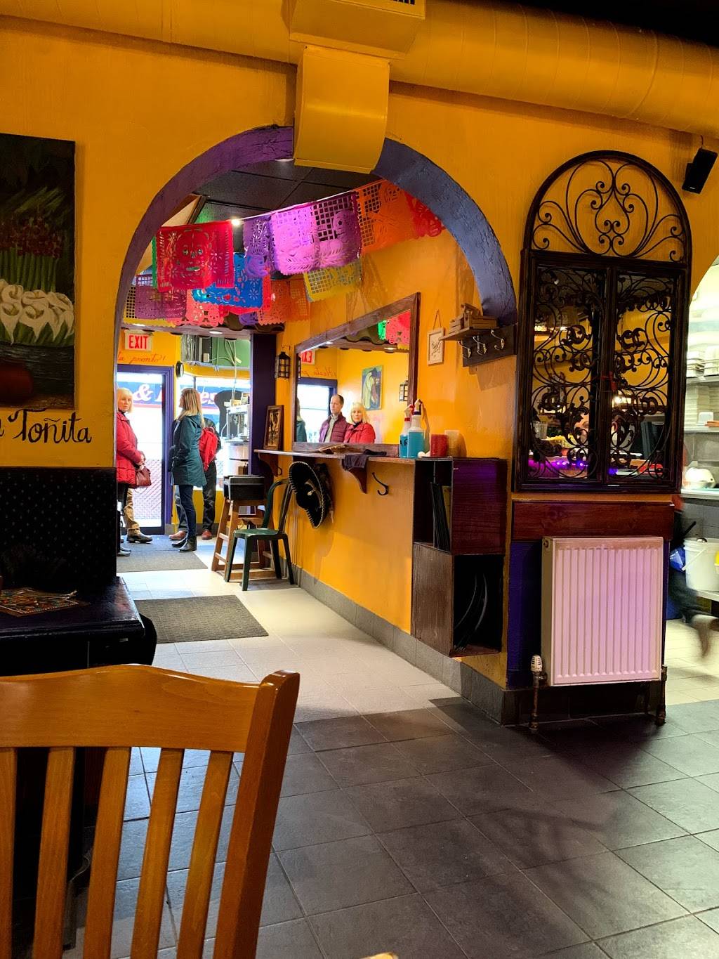 Mariachis Restaurant | restaurant | 2084 Yonge St, Toronto, ON M4S 2A3, Canada | 4164817111 OR +1 416-481-7111