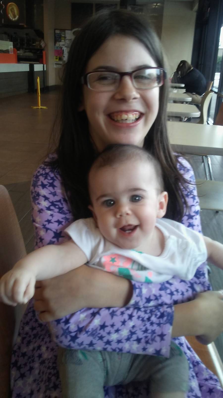 Dunkin Donuts | cafe | 749 W 31st St, Chicago, IL 60616, USA | 3125679212 OR +1 312-567-9212