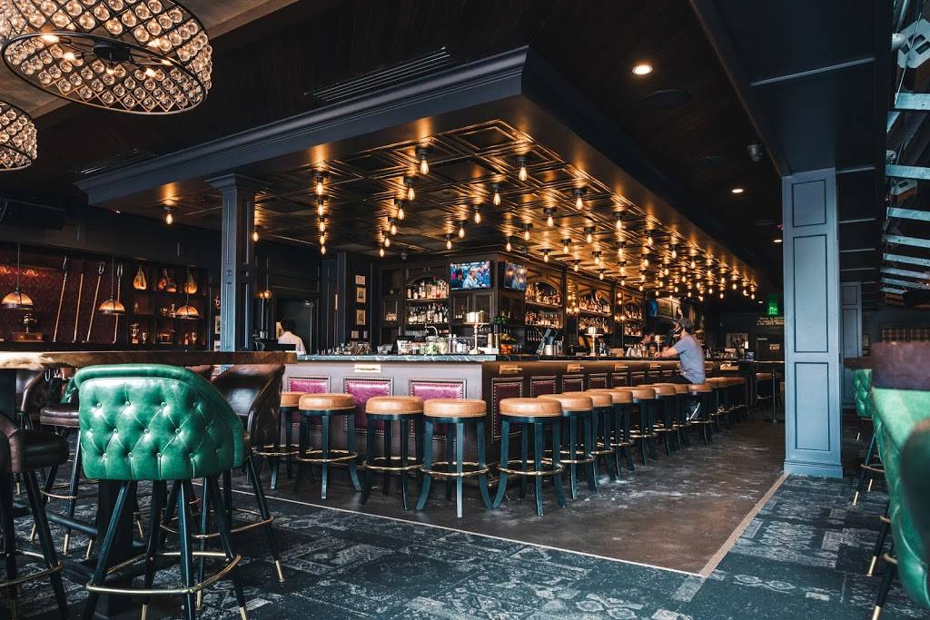 The Country Club | restaurant | 330 E 17th St, Costa Mesa, CA 92627, USA | 9492812582 OR +1 949-281-2582