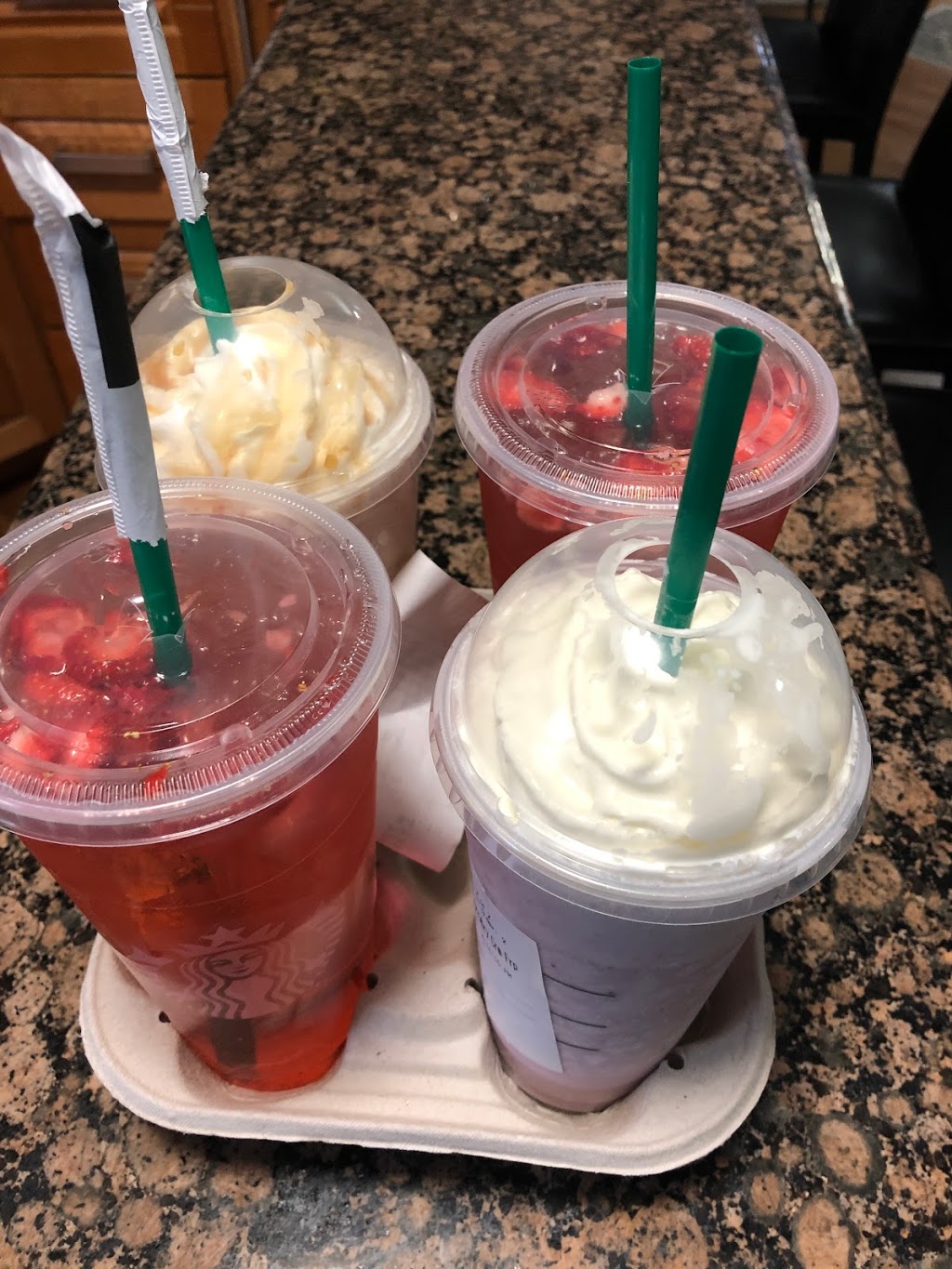 Starbucks | cafe | 1941 N Cicero Ave, Chicago, IL 60639, USA | 3128059970 OR +1 312-805-9970