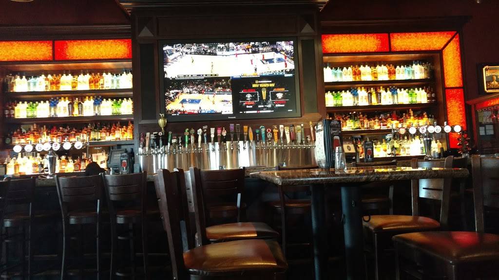 BJs Restaurant & Brewhouse | restaurant | 7960 E Kellogg Dr N, Wichita, KS 67207, USA | 3166870250 OR +1 316-687-0250