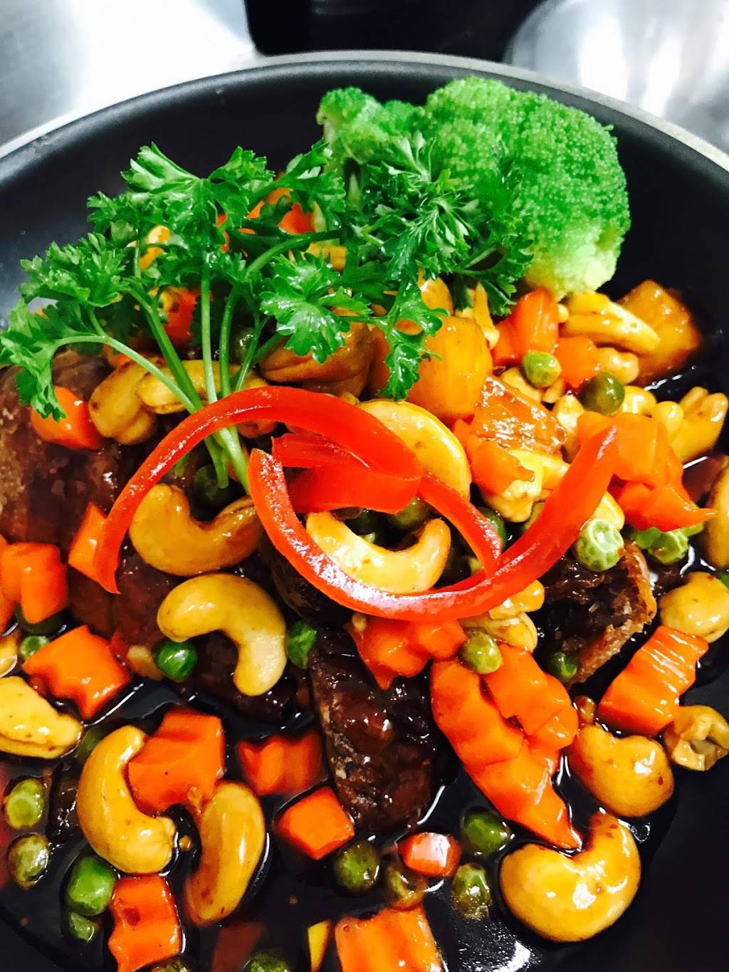 Asian Thai By the Sea | restaurant | Joes Market, 900 N Ocean Dr, Hollywood, FL 33019, USA | 9546127136 OR +1 954-612-7136