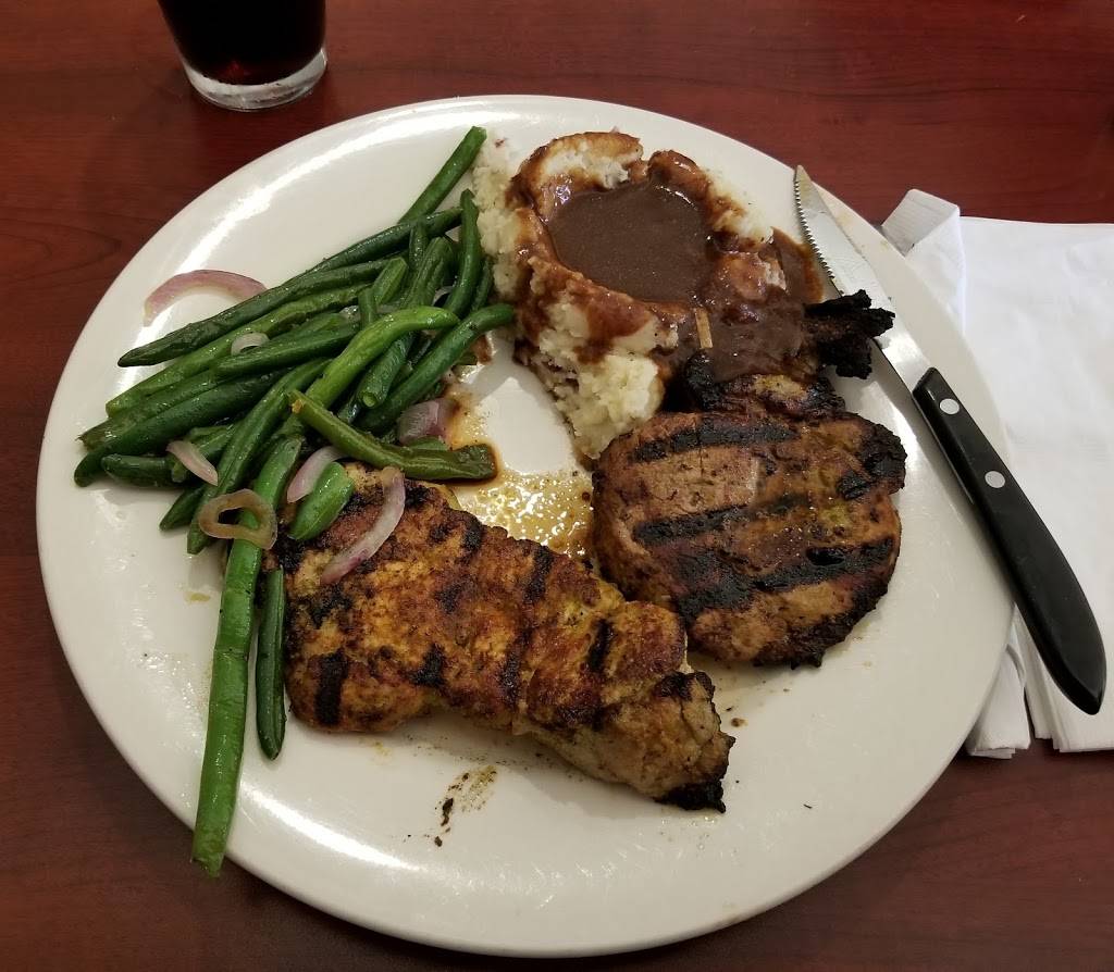 Baileys Restaurant & Bar | restaurant | 17731 Oak Park Ave # A, Tinley Park, IL 60477, USA | 7084297955 OR +1 708-429-7955