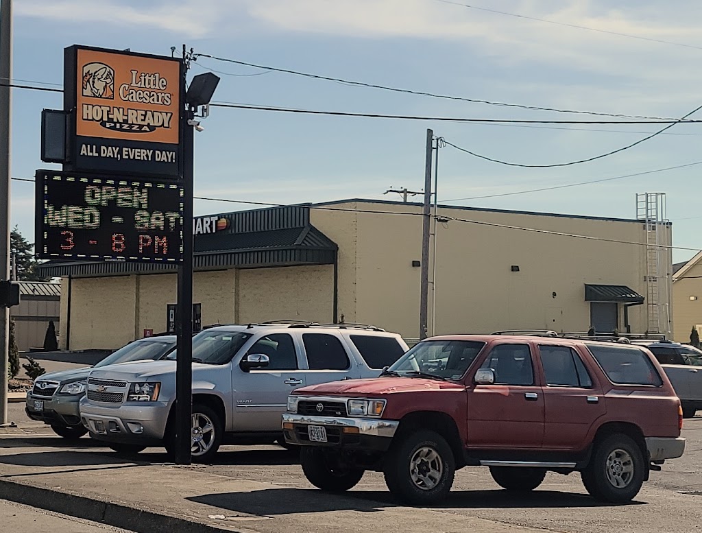 Little Caesars Pizza | restaurant | 789 S Broadway St, Coos Bay, OR 97420, USA | 5412669595 OR +1 541-266-9595