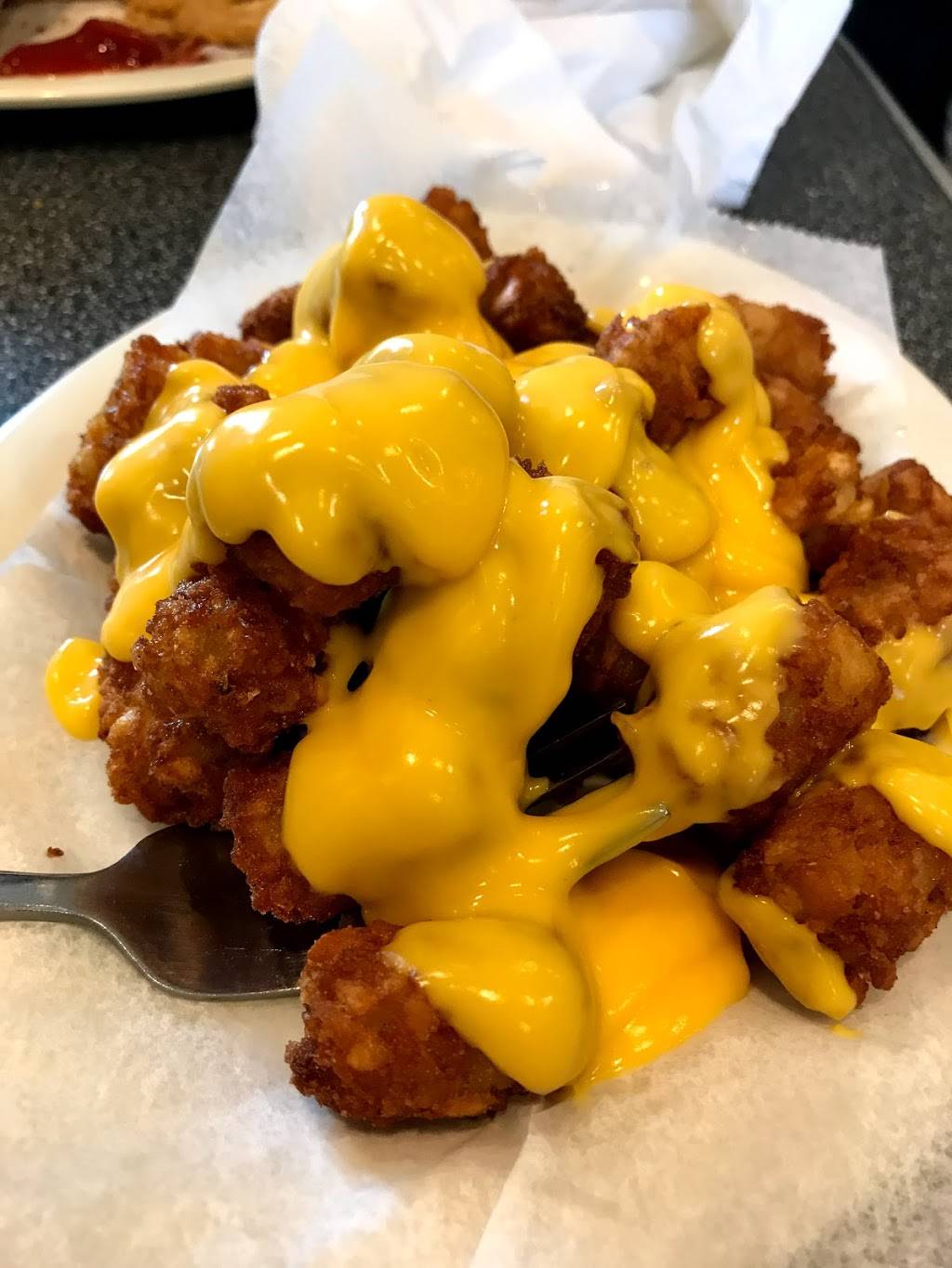 Johnny Rockets | restaurant | 1002 The Arches Cir, Deer Park, NY 11729, USA | 6315957090 OR +1 631-595-7090