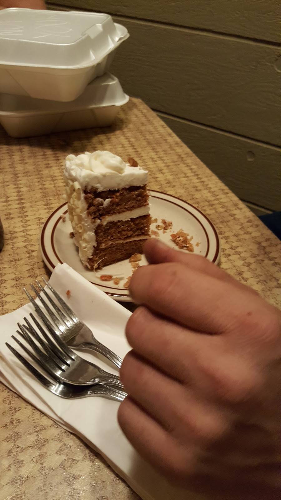 Stacys Food & Spirits | restaurant | 23018 S Shore Dr, Edwardsburg, MI 49112, USA | 2696995113 OR +1 269-699-5113