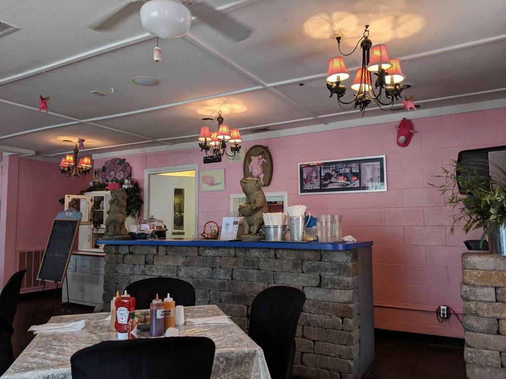 The Pink Pig | restaurant | 3508 S Okatie Hwy, Hardeeville, SC 29927, USA | 8437843635 OR +1 843-784-3635