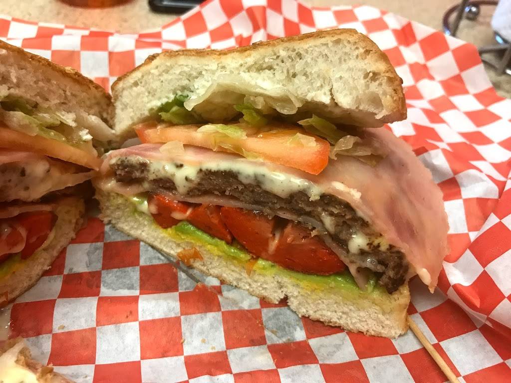 Alekas Burgers & Tacos | restaurant | 2518, 4122 Broadway Blvd, Garland, TX 75043, USA | 2149578804 OR +1 214-957-8804