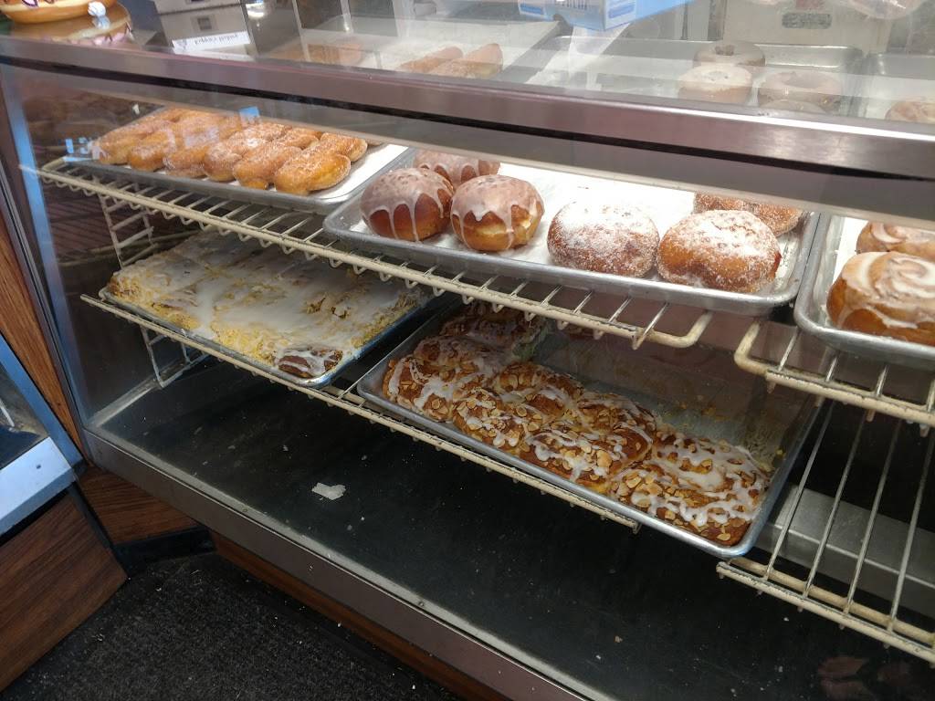 Funky Java Coffee House | cafe | 40 S Villa Ave # 6, Villa Park, IL 60181, USA | 6308338233 OR +1 630-833-8233