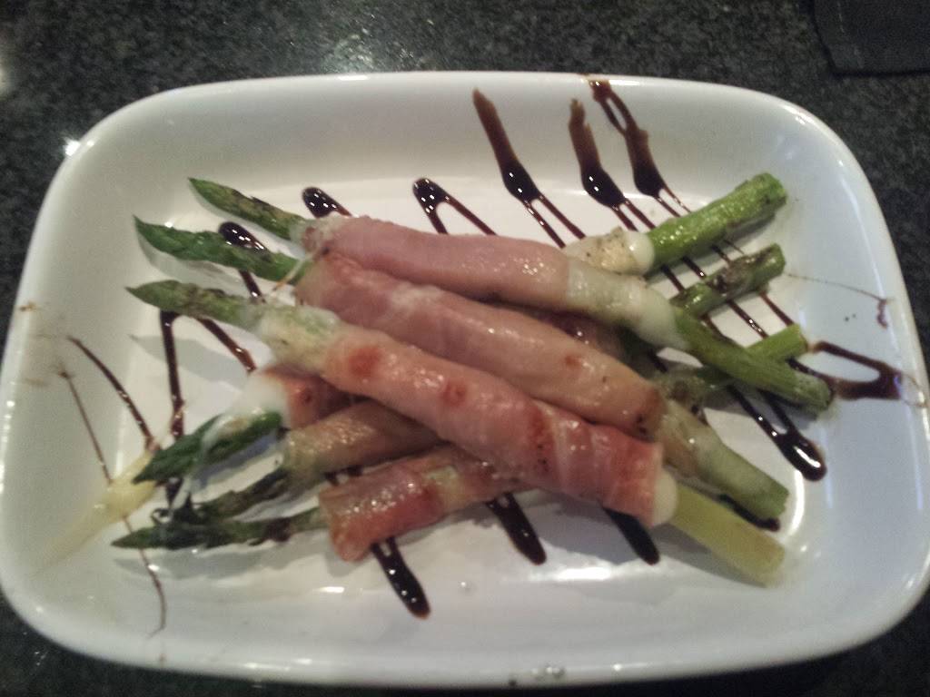 Carrabbas Italian Grill | restaurant | 511 Courtfield Dr, Murrells Inlet, SC 29576, USA | 8436523800 OR +1 843-652-3800