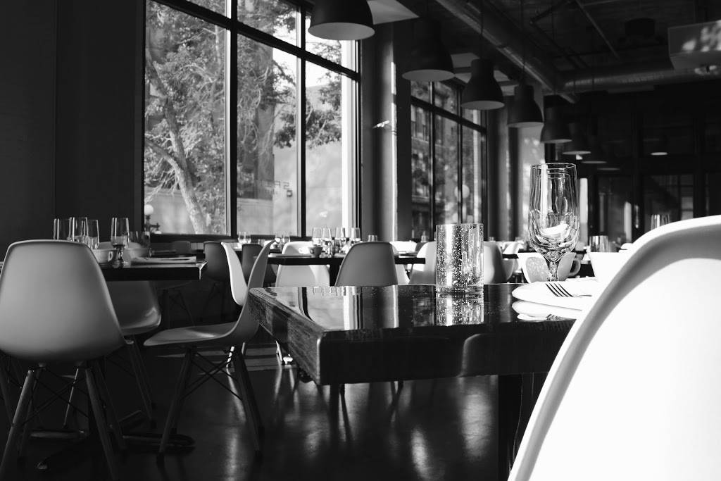 Saint Dinette | restaurant | 261 5th St E, St Paul, MN 55101, USA | 6518001415 OR +1 651-800-1415