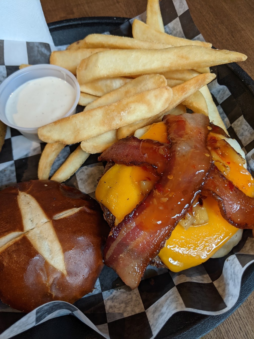 Papa Woodys | restaurant | 421 N Phillips Ave #119, Sioux Falls, SD 57104, USA | 6052710519 OR +1 605-271-0519