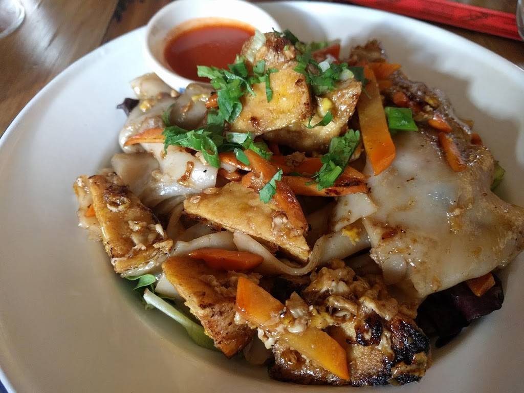 Thai by Night | restaurant | 123 S Main St, Canandaigua, NY 14424, USA | 5854126261 OR +1 585-412-6261