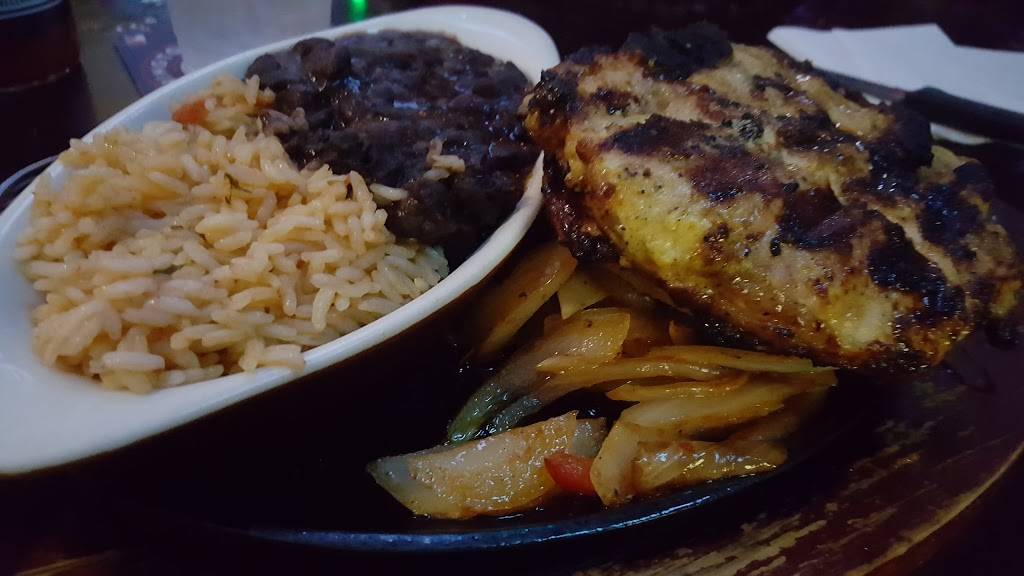 La Mexicana | restaurant | 13016 Middlebrook Road, Germantown, MD 20874, USA | 3019720500 OR +1 301-972-0500