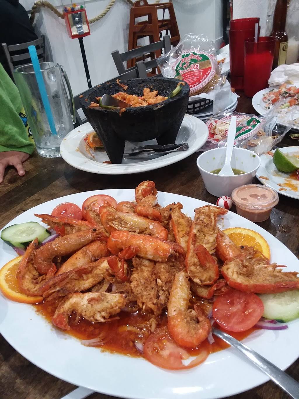 Mariscos El Vallartazo | restaurant | 1939 Franciscan Way, West Chicago, IL 60185, USA | 6305628730 OR +1 630-562-8730