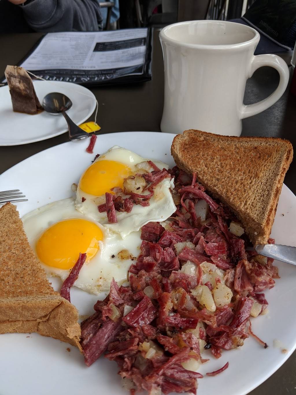 Salt & Pepper | restaurant | 268 Lincoln St, Worcester, MA 01605, USA | 5087551113 OR +1 508-755-1113