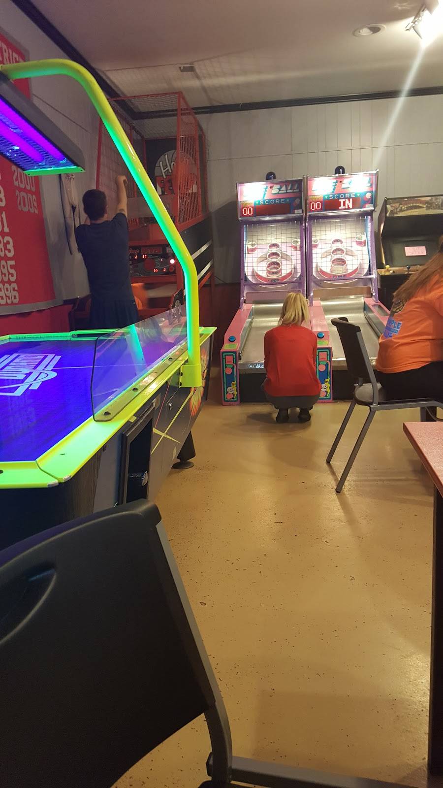 Galaxy Pizza & BBQ | restaurant | 995 Vastwood Park, Hawesville, KY 42348, USA | 2709278075 OR +1 270-927-8075