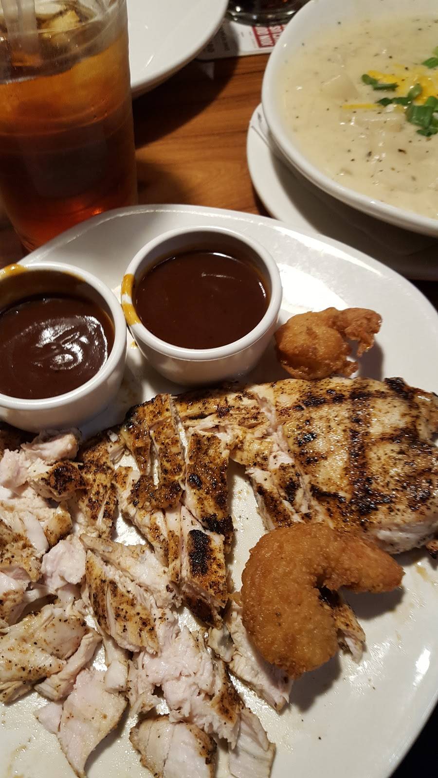 Outback Steakhouse | restaurant | 100 Buckwalter Pkwy, Bluffton, SC 29910, USA | 8437579888 OR +1 843-757-9888