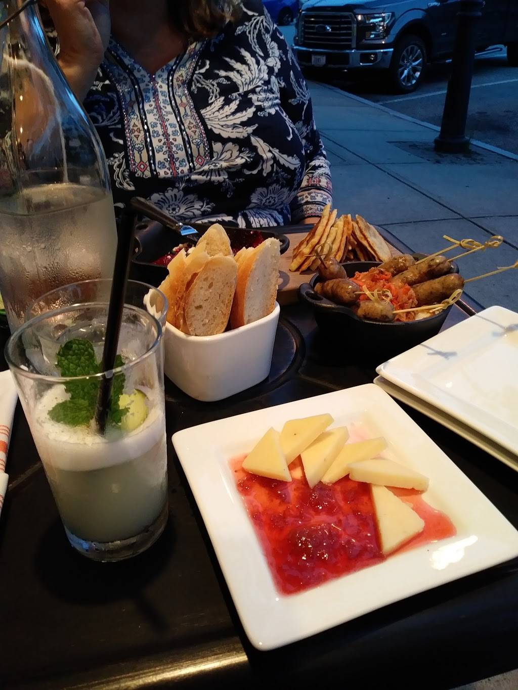 Bar 31 | restaurant | 1811, 29 State St, Bristol, RI 02809, USA | 4012970531 OR +1 401-297-0531