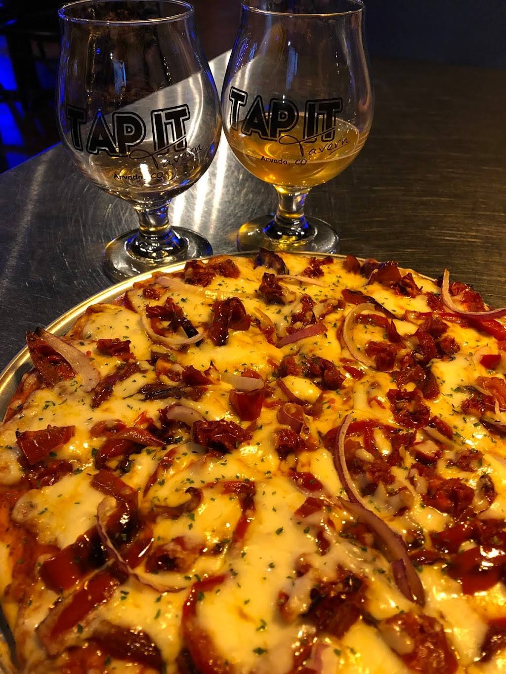 Tap It Tavern | restaurant | 5515 Olde Wadsworth Blvd #1-2, Arvada, CO 80002, USA | 3034236577 OR +1 303-423-6577