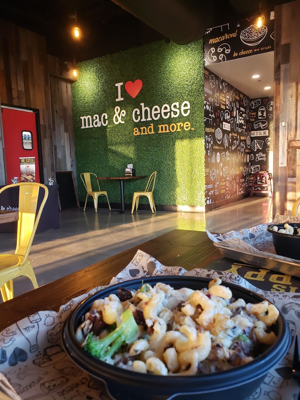 I Heart Mac & Cheese | restaurant | 1100 Sergeant Jon Stiles Dr Unit #108, Highlands Ranch, CO 80129, USA | 7206703252 OR +1 720-670-3252