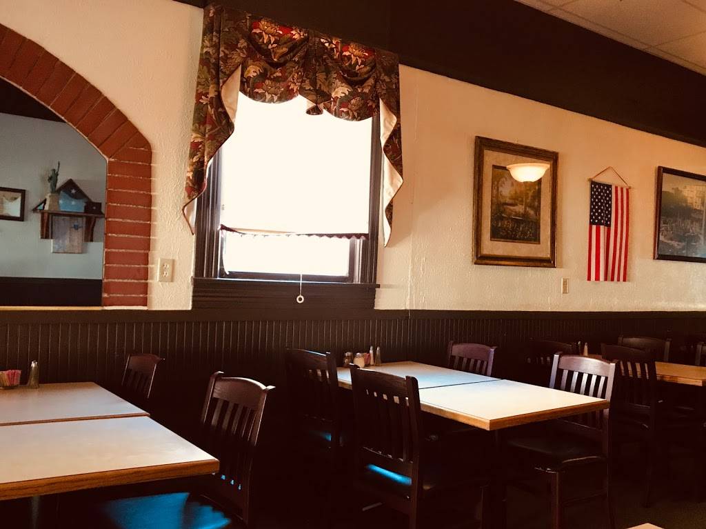 Sals Italian Bistro | restaurant | 125 S Main St, Edinburg, VA 22824, USA | 5409849300 OR +1 540-984-9300