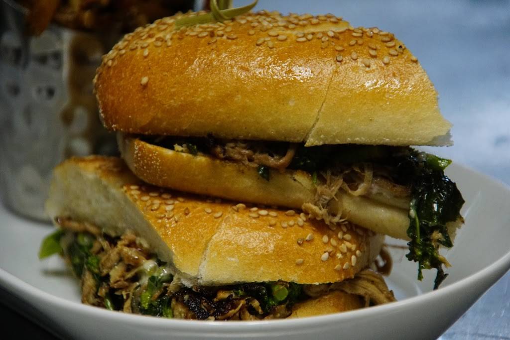 Chicks | restaurant | 1807 Washington Ave, Philadelphia, PA 19146, USA | 2155462233 OR +1 215-546-2233