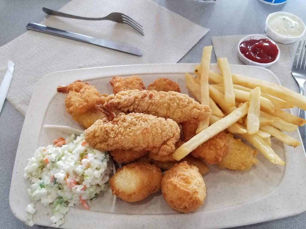 Captain Ds | restaurant | 7801 Timberlake Rd, Lynchburg, VA 24502, USA | 4342372421 OR +1 434-237-2421