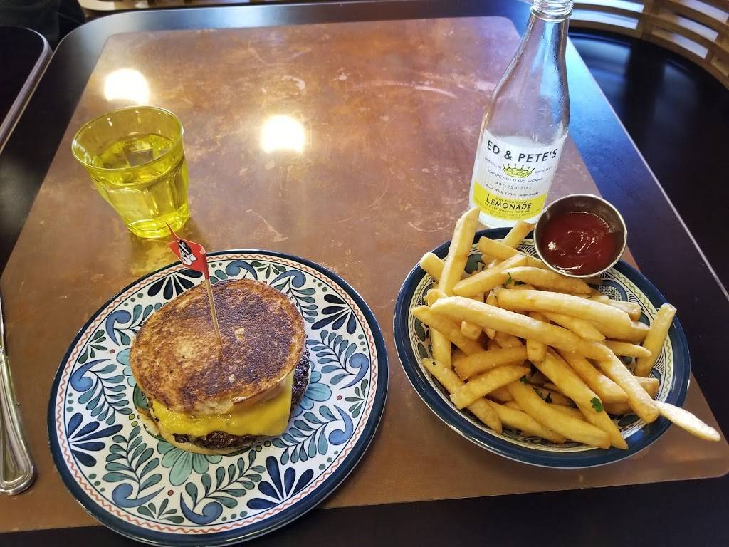 Soda & Swine | restaurant | 105 Eucalyptus Grove Ln, San Diego, CA 92161, USA | 6196290676 OR +1 619-629-0676