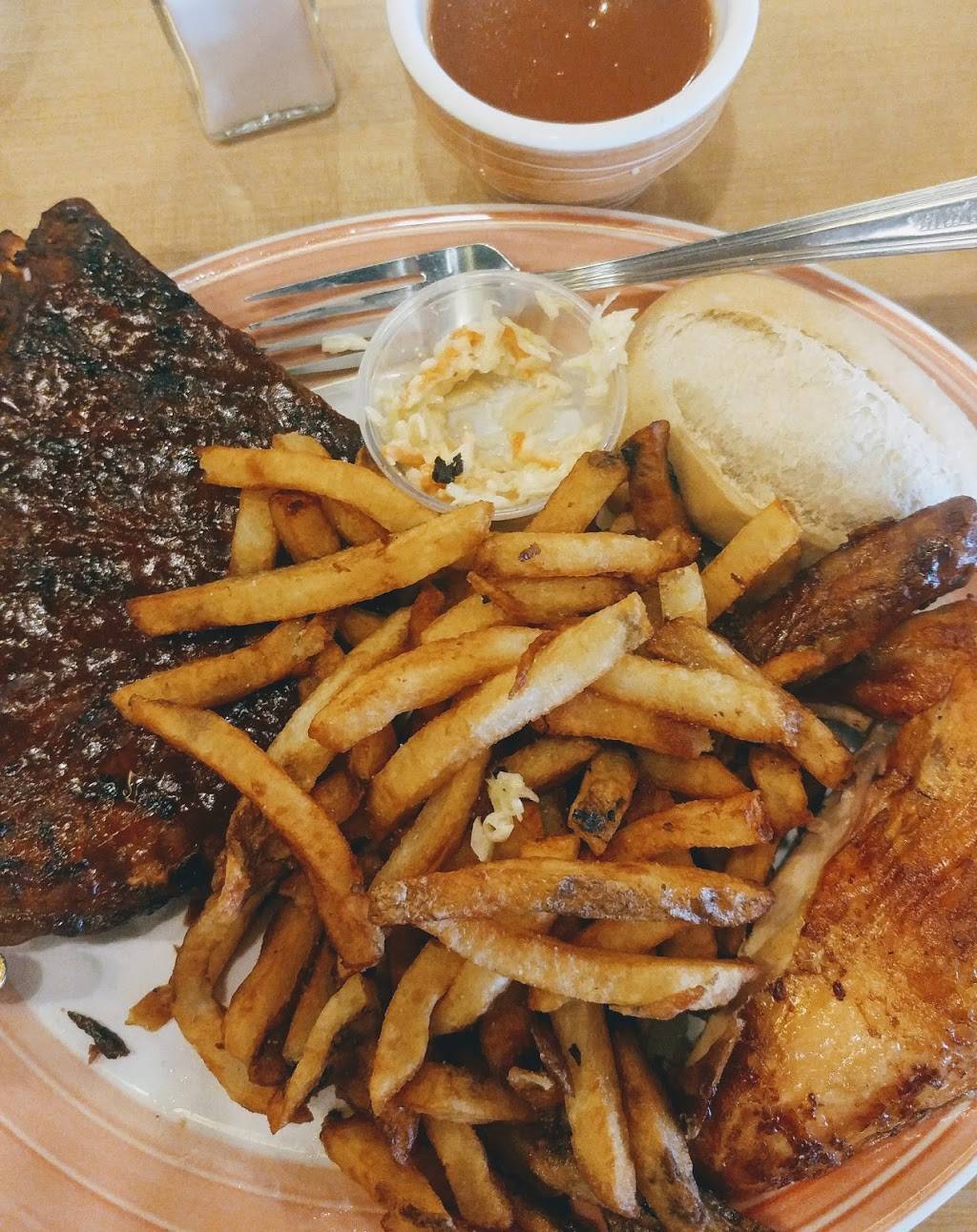 Swiss Chalet | restaurant | 540 Montreal Rd, Ottawa, ON K1K 0T9, Canada | 6137461777 OR +1 613-746-1777