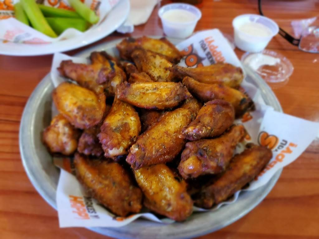 Hooters | restaurant | 4230 Byrd Dr, Loveland, CO 80538, USA | 9706674668 OR +1 970-667-4668