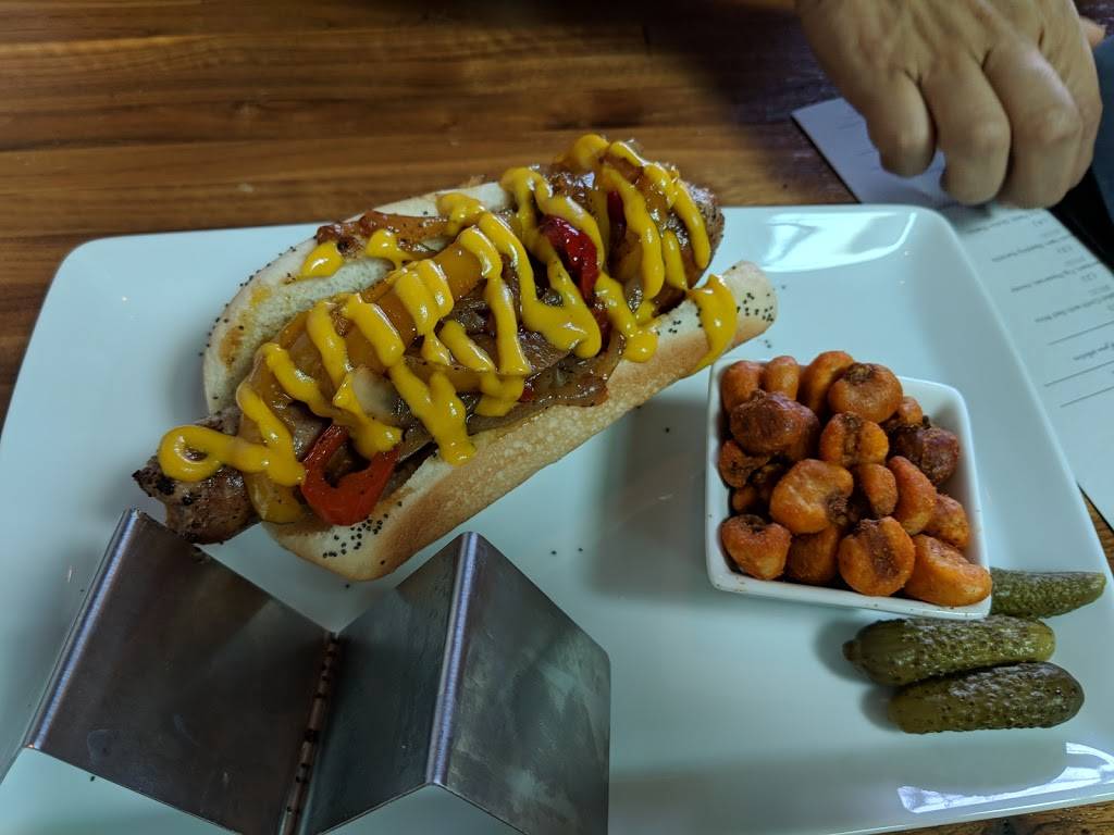 Moody Tongue Brewing Company | restaurant | 2136 S Peoria St, Chicago, IL 60608, USA | 3126005111 OR +1 312-600-5111