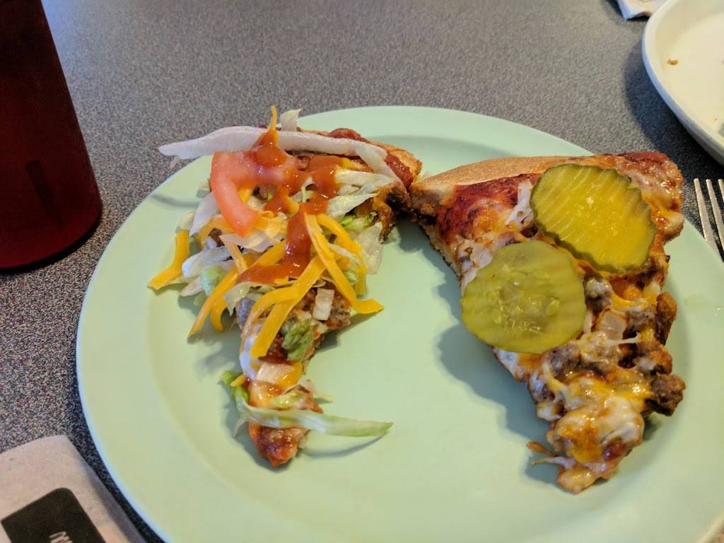 Godfathers Pizza | meal delivery | 2310 17th St, Spirit Lake, IA 51360, USA | 7123365000 OR +1 712-336-5000