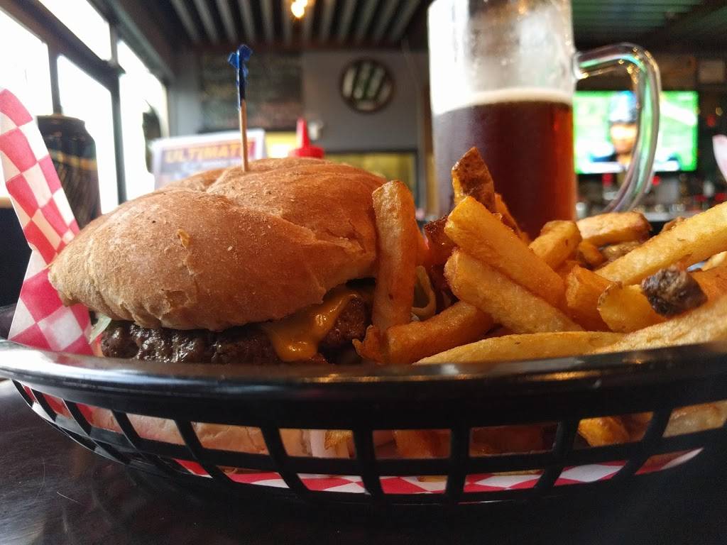 Hes Not Here | restaurant | 365 Niagara Pkwy, Fort Erie, ON L2A 3H1, Canada | 2893208222 OR +1 289-320-8222