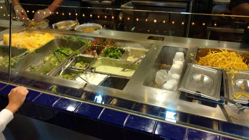 Cafe Rio Mexican Grill | restaurant | 75 W 1000 S, Heber City, UT 84032, USA | 4355039900 OR +1 435-503-9900