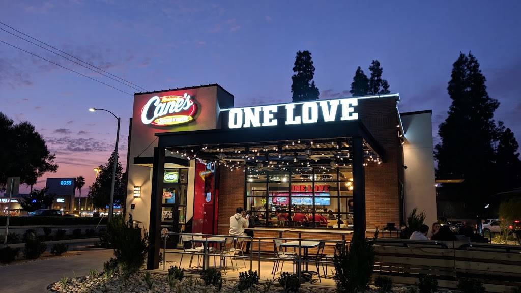 Raising Canes Chicken Fingers | restaurant | 855 E Alosta Ave, Azusa, CA 91702, USA | 6266330069 OR +1 626-633-0069