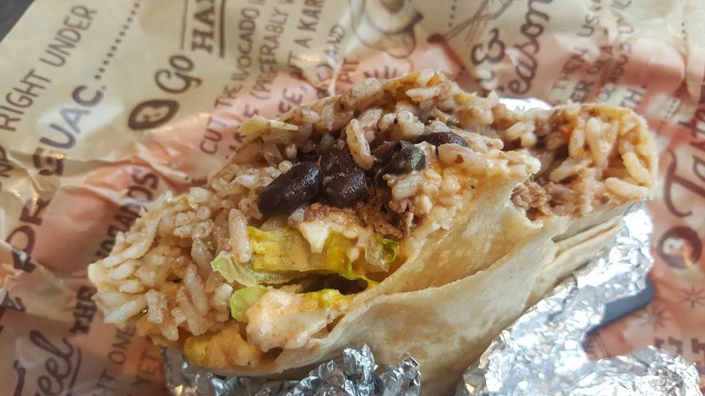 Chipotle Mexican Grill | restaurant | 3581 Maple Ave, Zanesville, OH 43701, USA | 7404523154 OR +1 740-452-3154