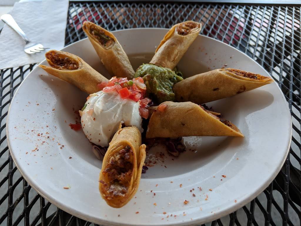 Wahoos Fish Taco | restaurant | 1295 Hamner Ave, Norco, CA 92860, USA | 9512700526 OR +1 951-270-0526