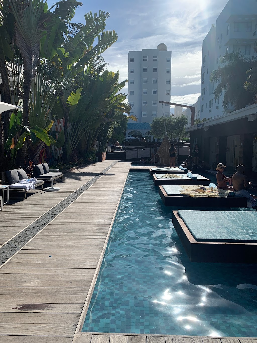 Backyard Miami Beach | restaurant | 1741 Collins Ave, Miami Beach, FL 33139, USA | 8444723663 OR +1 844-472-3663