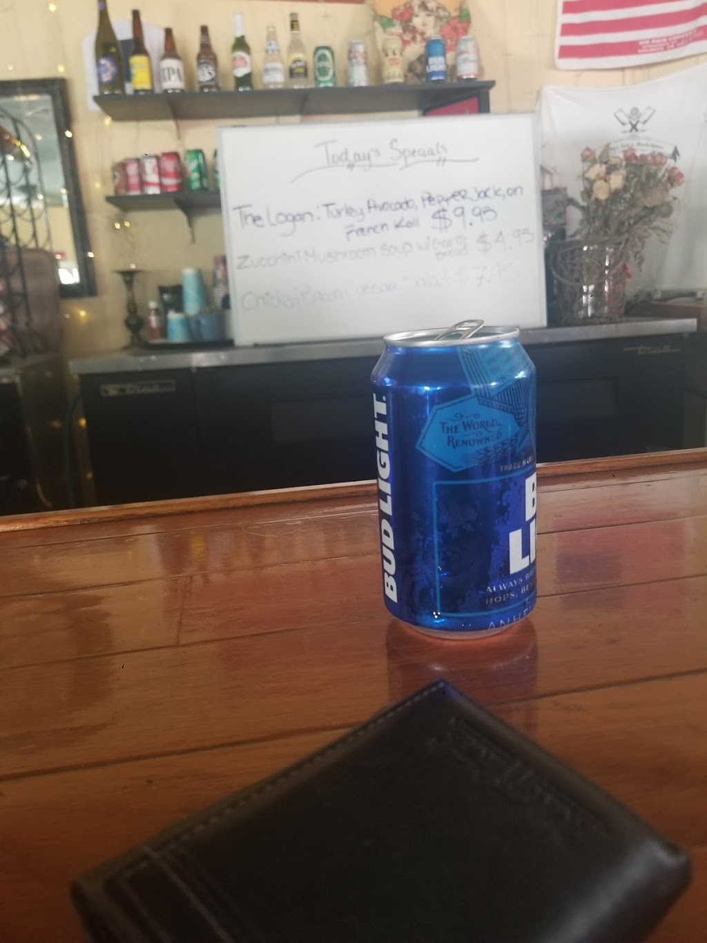 Kellys Deli and Marketplace | restaurant | Bradley, CA 93426, USA | 8054722860 OR +1 805-472-2860