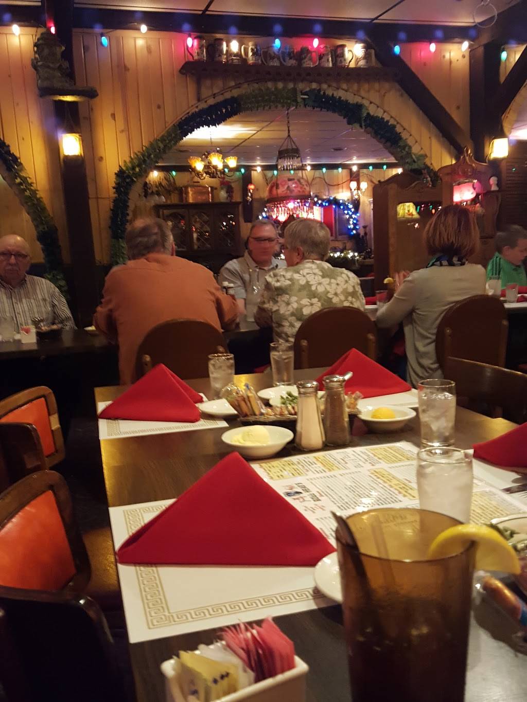 Bullshead Restaurant | restaurant | 1314 IL-251, Lostant, IL 61334, USA | 8153689382 OR +1 815-368-9382