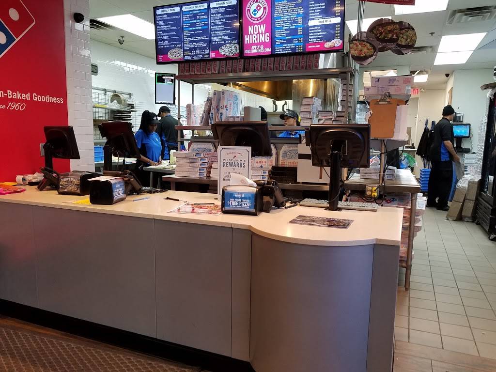 Dominos Pizza | meal delivery | 7613 Good Hope Rd, Milwaukee, WI 53223, USA | 4143577775 OR +1 414-357-7775