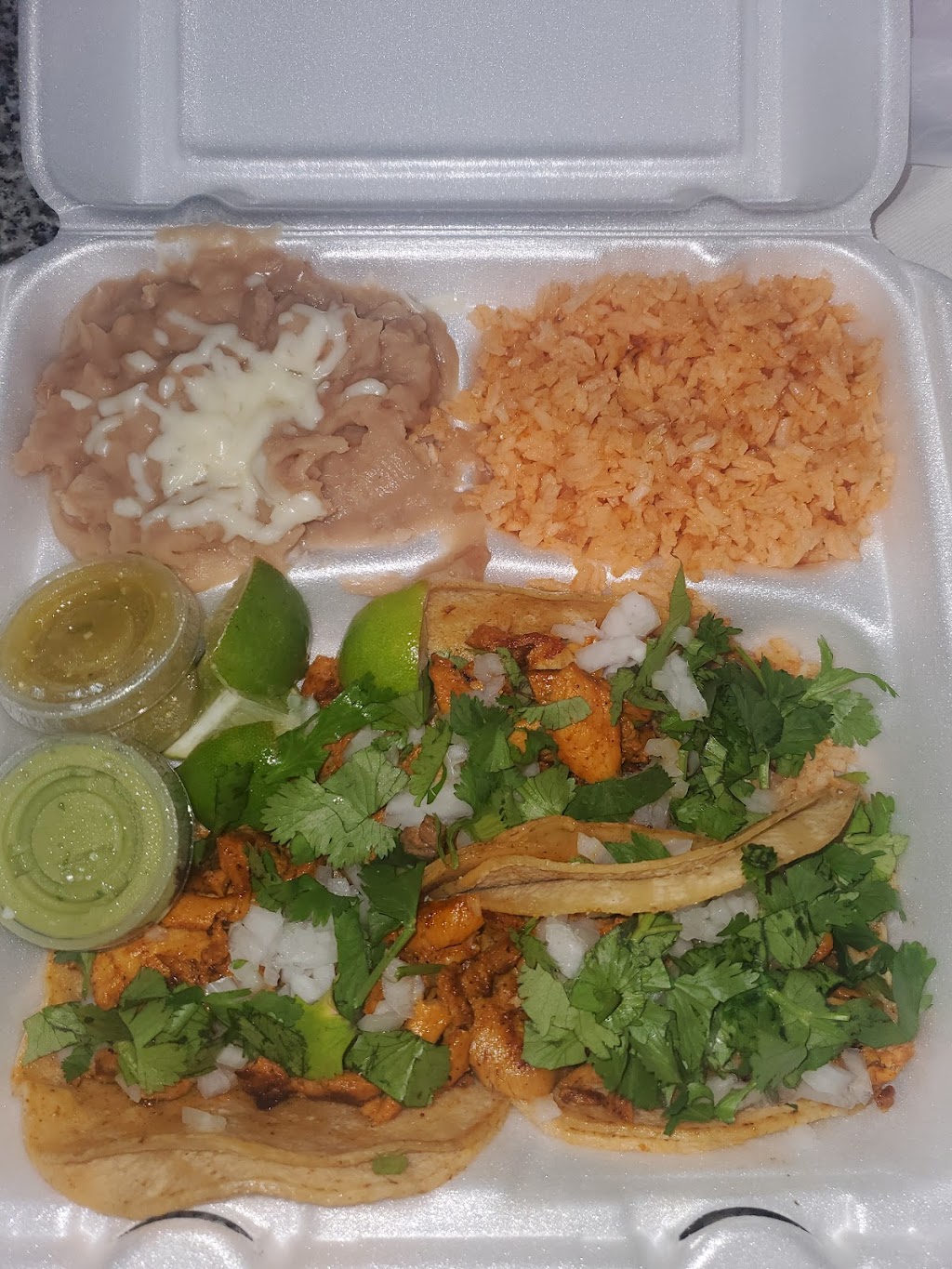 Fire Up Taqueria y Mas | restaurant | 900 S Gateway Dr, Madera, CA 93637, USA | 5594167262 OR +1 559-416-7262