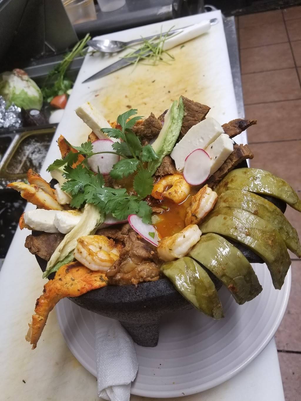 Ave Maria Taqueria | restaurant | 706 N 9th St, Reading, PA 19604, USA | 6103766709 OR +1 610-376-6709