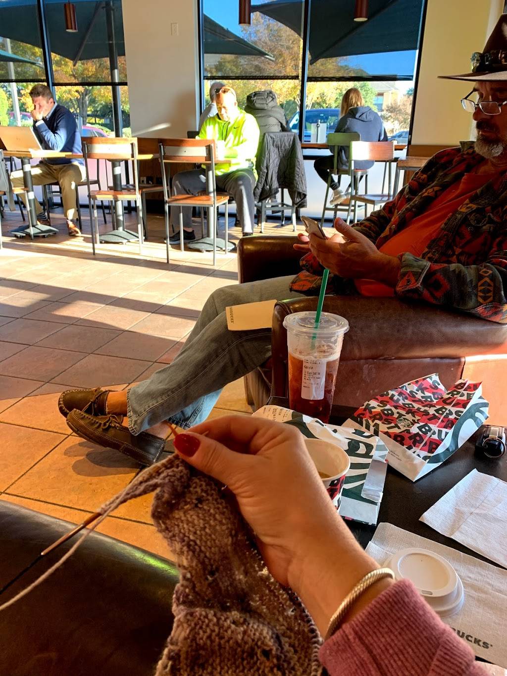 Starbucks | cafe | 1525 Cypress Creek Road A, Cedar Park, TX 78613, USA | 5124019985 OR +1 512-401-9985