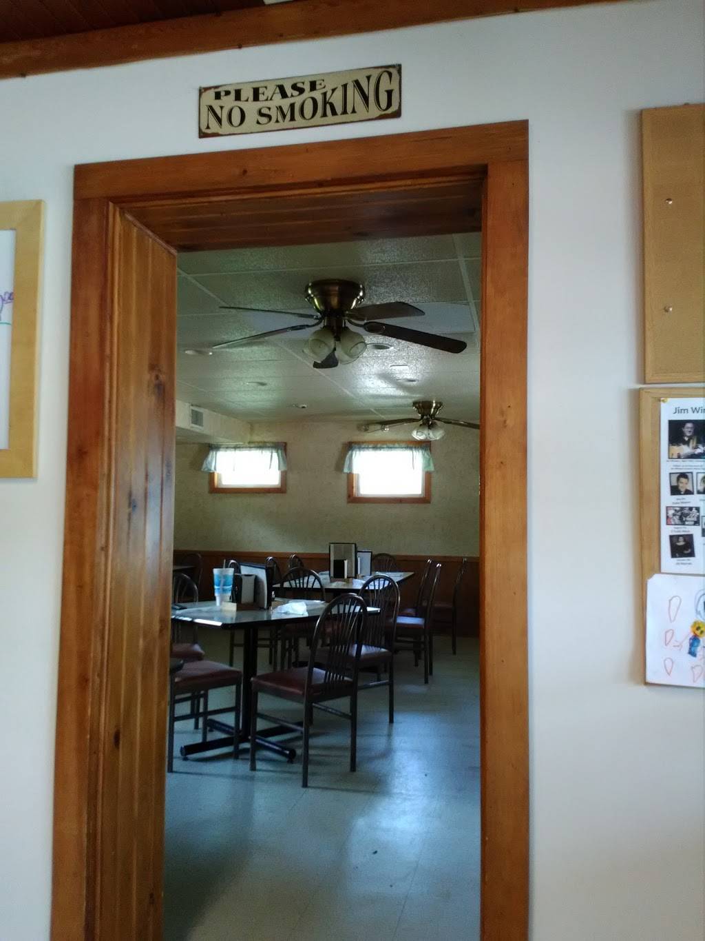 Jaes Place | restaurant | 204 3rd St, Winchester, KS 66097, USA | 9137742045 OR +1 913-774-2045