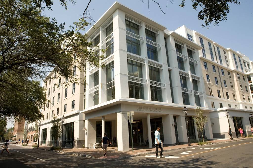 Liberty Fresh Food Company - College of Charleston | restaurant | 30 St Philip St, Charleston, SC 29424, USA | 8439538161 OR +1 843-953-8161