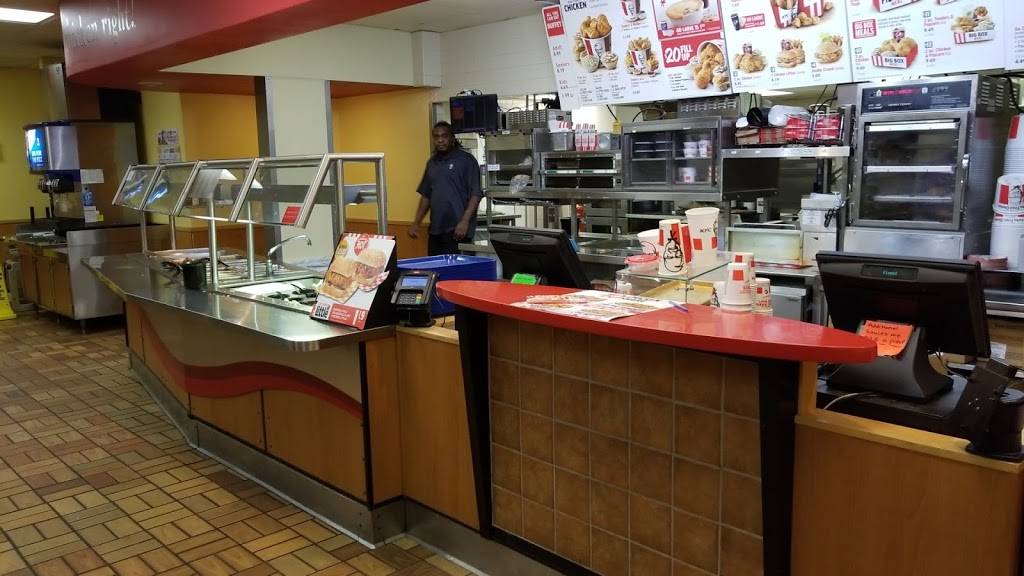 KFC | restaurant | 1110 Madison Ave, Mankato, MN 56001, USA | 5073873611 OR +1 507-387-3611