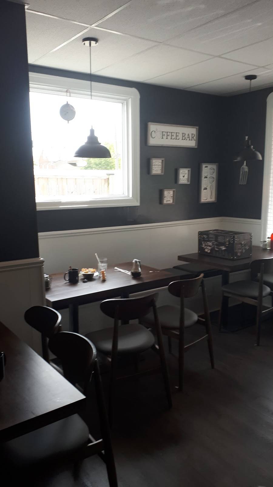 Copperspoons | restaurant | 540 Romaine St, Peterborough, ON K9J 2E2, Canada | 7058767048 OR +1 705-876-7048