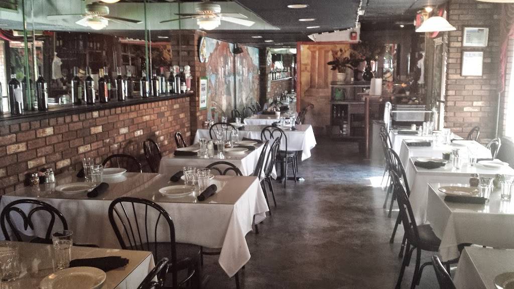 Vinnys Ristorante | meal takeaway | 76 Broadway, Somerville, MA 02145, USA | 6176281921 OR +1 617-628-1921